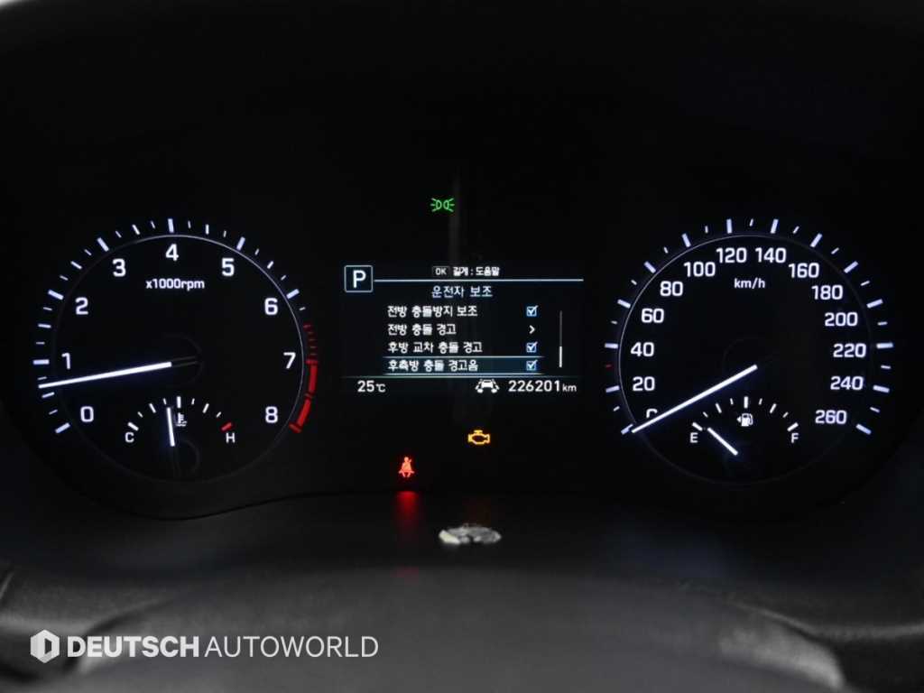 Genesis G80 — photo 08