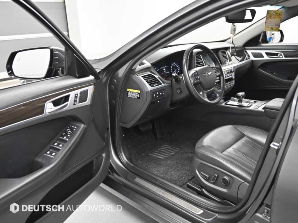 Genesis G80 — photo 11
