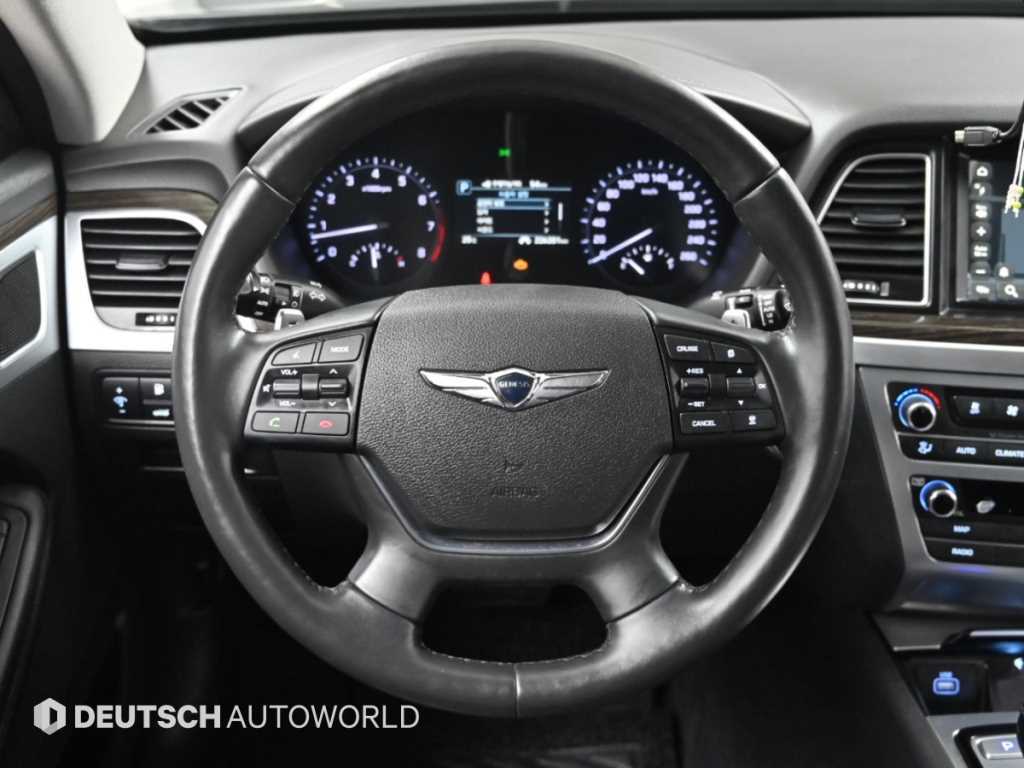 Genesis G80 — photo 13