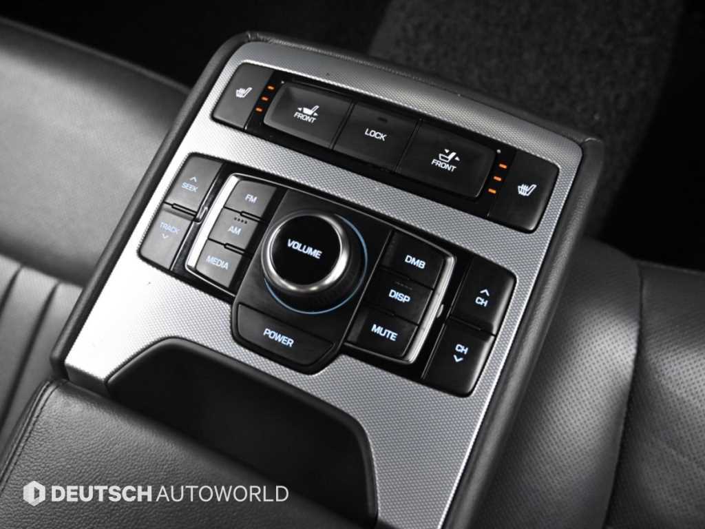 Genesis G80 — photo 16