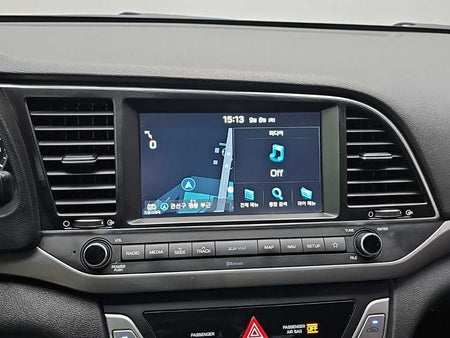 Hyundai Avante — photo 13