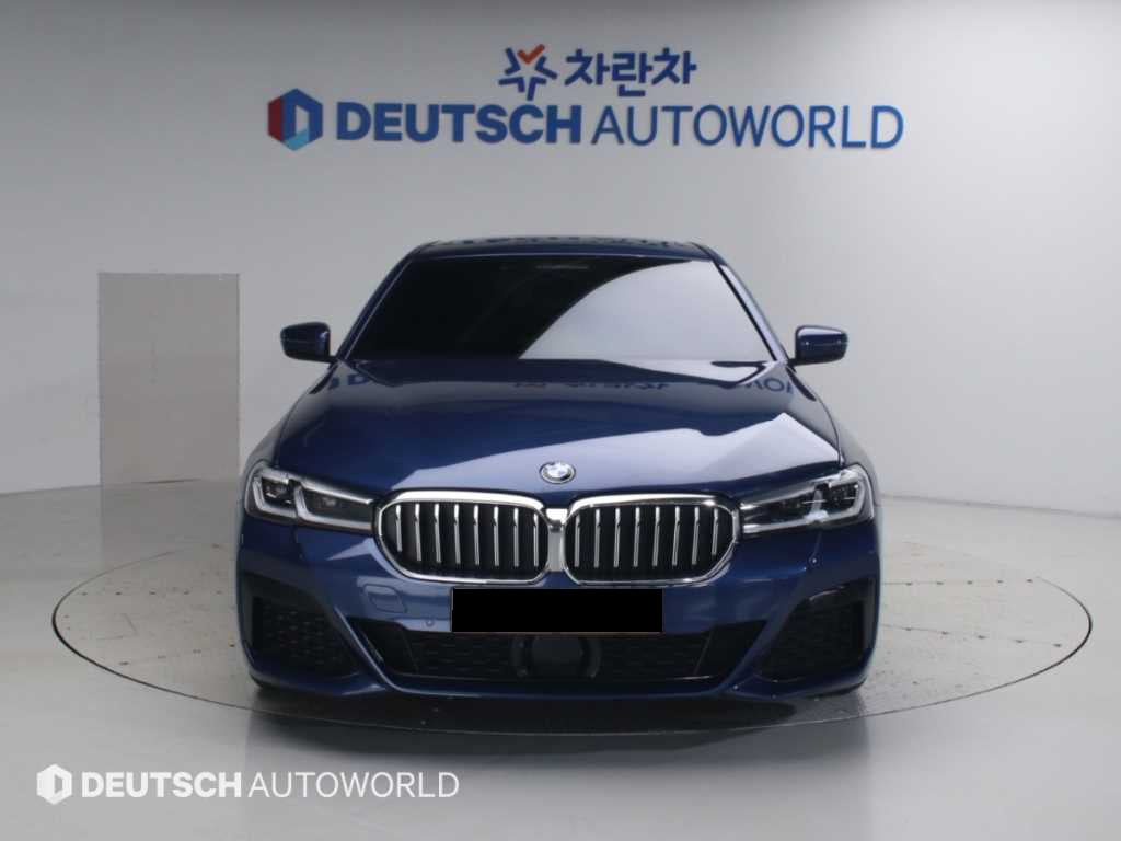 BMW 5-Series — photo 03