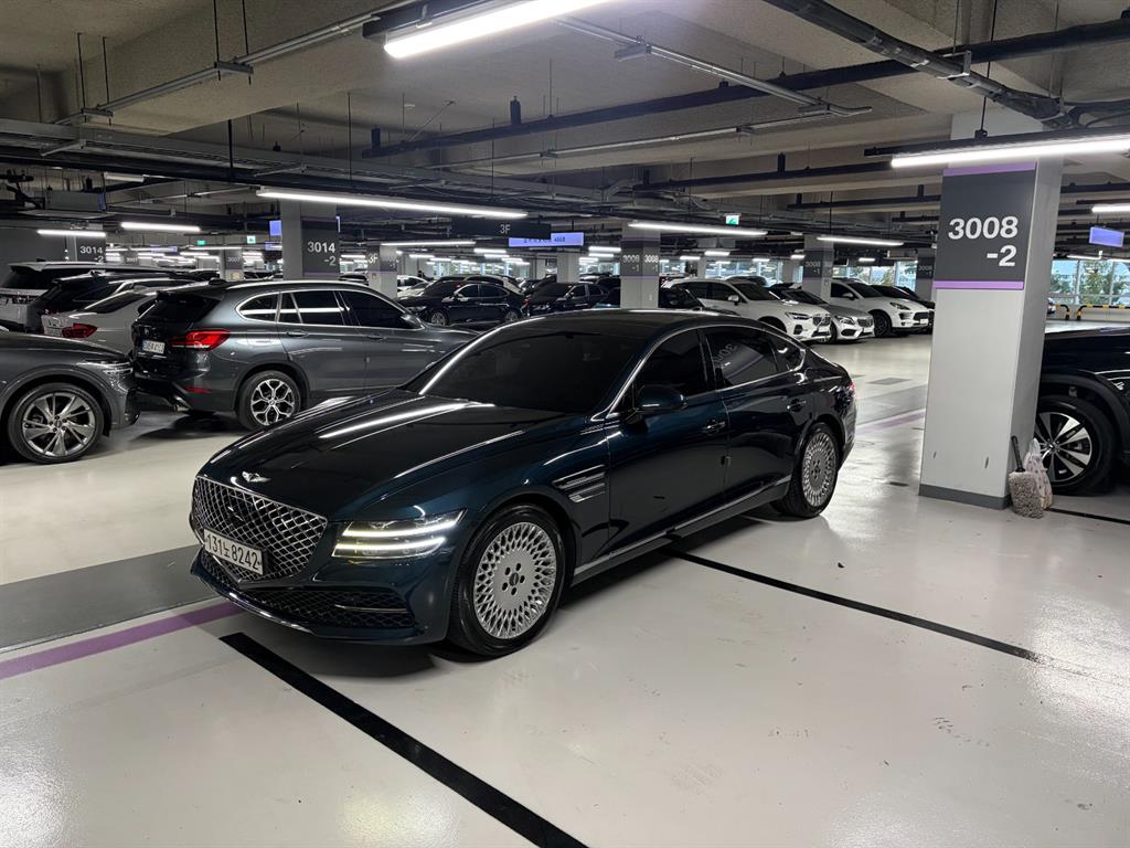 Genesis G80 — photo 03