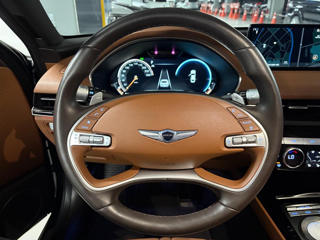 Genesis G80 — photo 08