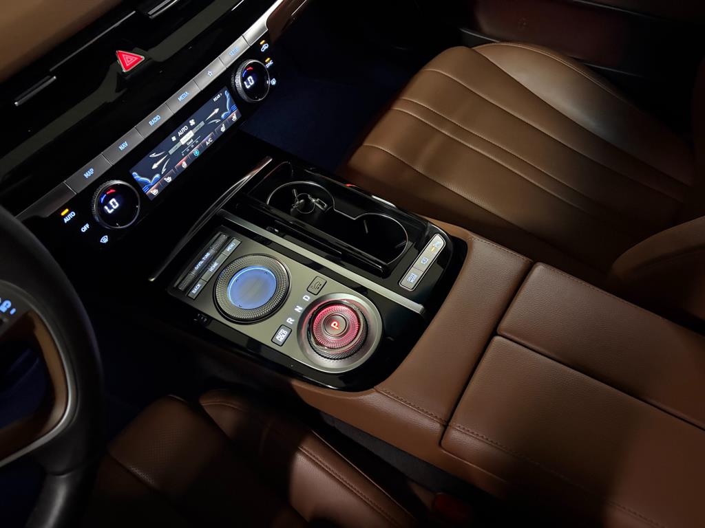 Genesis G80 — photo 13