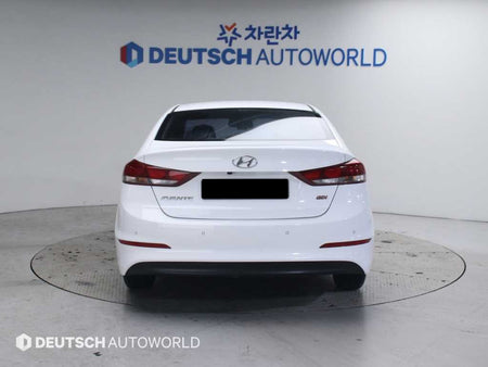 Hyundai Avante — photo 04