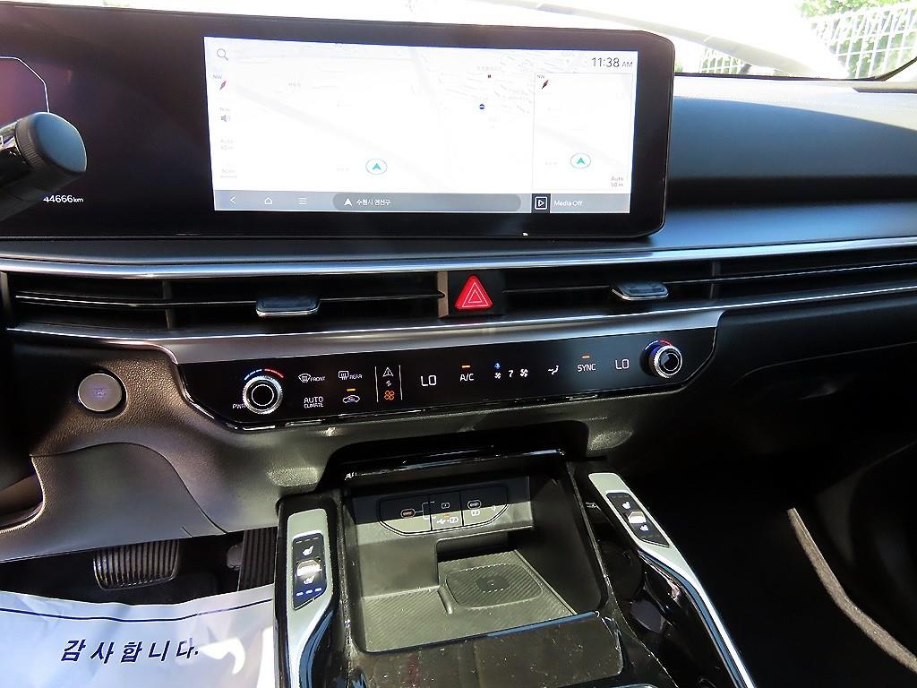 Kia Sorento — photo 12