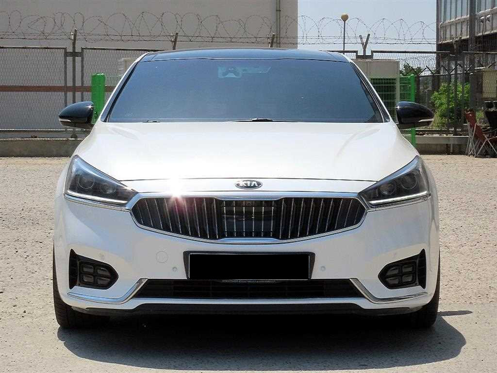 Kia K7 — photo 01