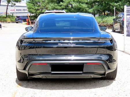 Porsche Taycan — photo 04