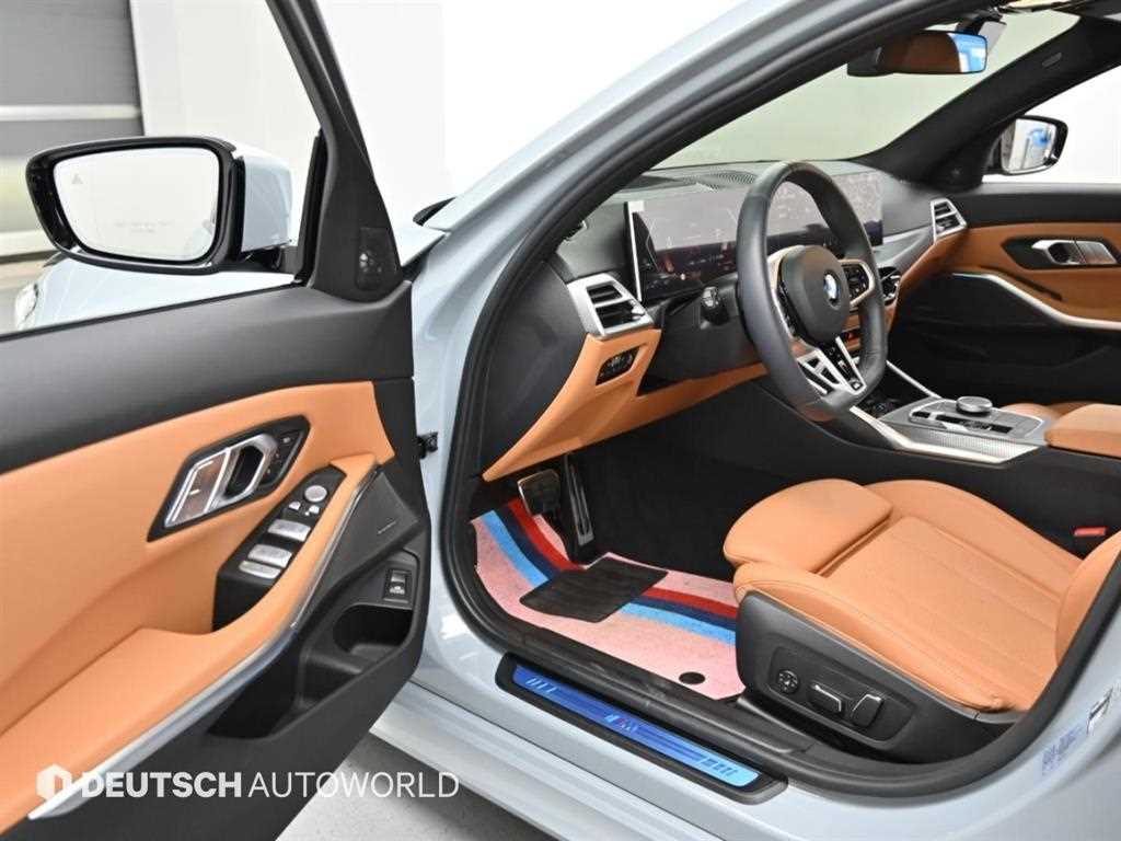 BMW 3-Series — photo 11