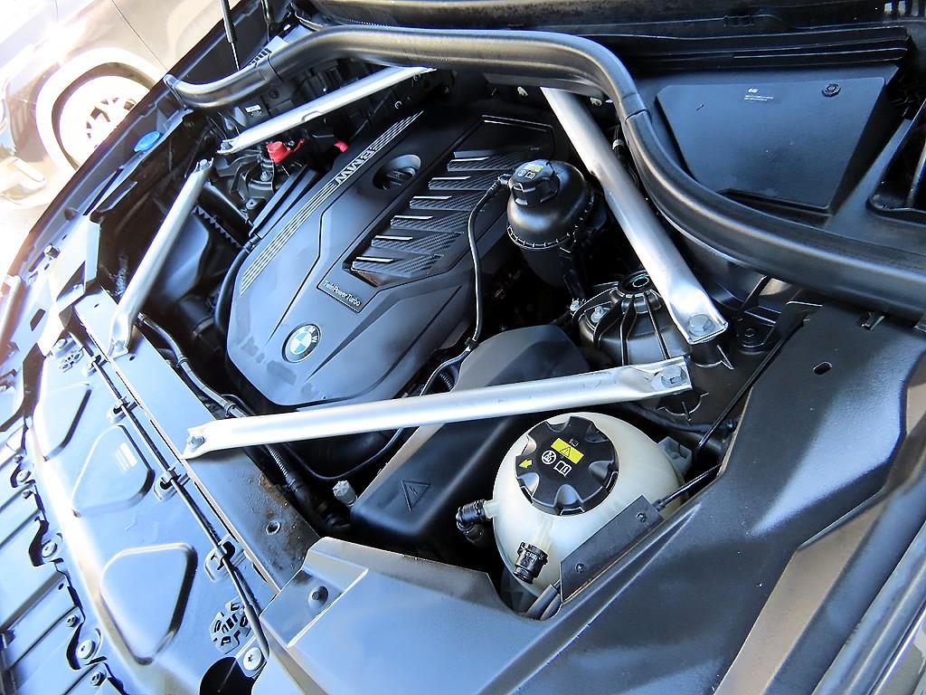 BMW X6 — photo 19
