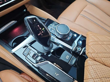 BMW 5-Series — photo 08