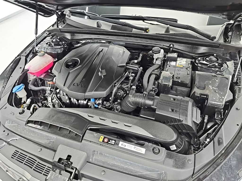 Kia K5 — photo 05