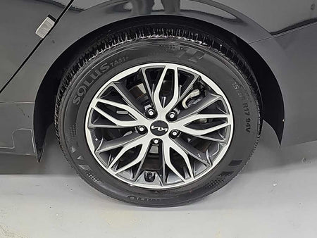 Kia K5 — photo 20