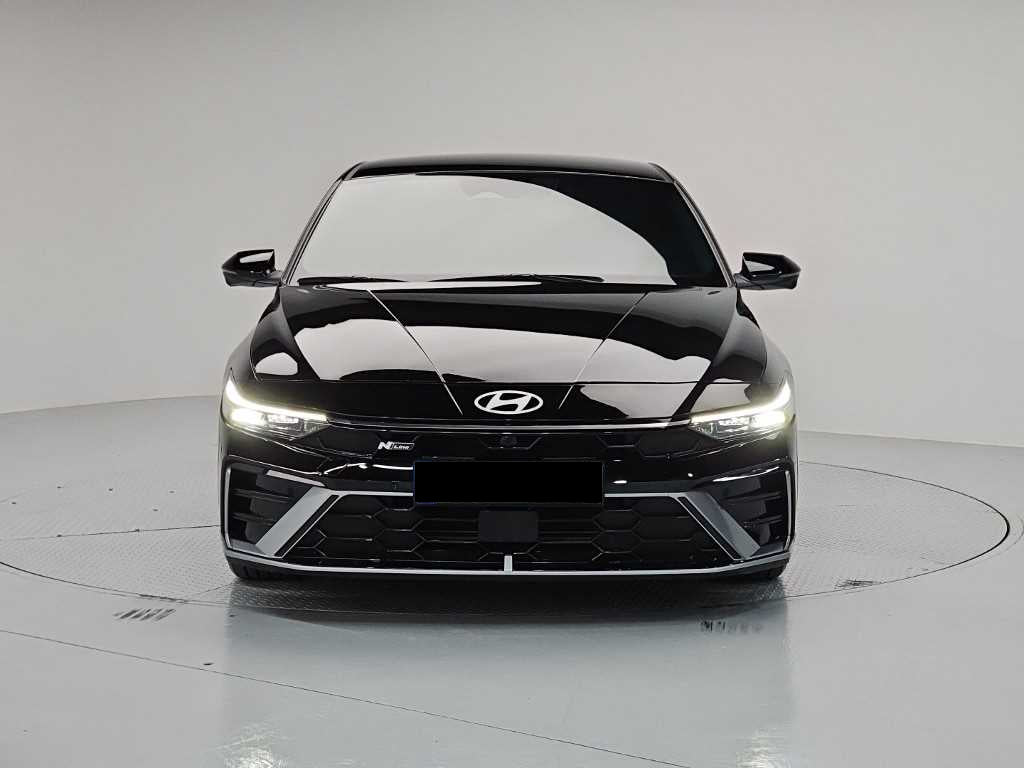 Hyundai Avante — photo 02