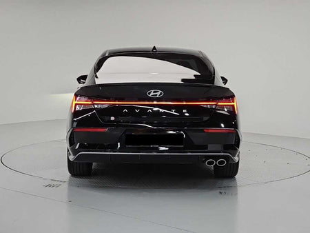 Hyundai Avante — photo 03