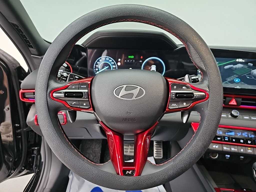 Hyundai Avante — photo 09