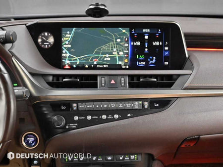 Lexus ES — photo 14