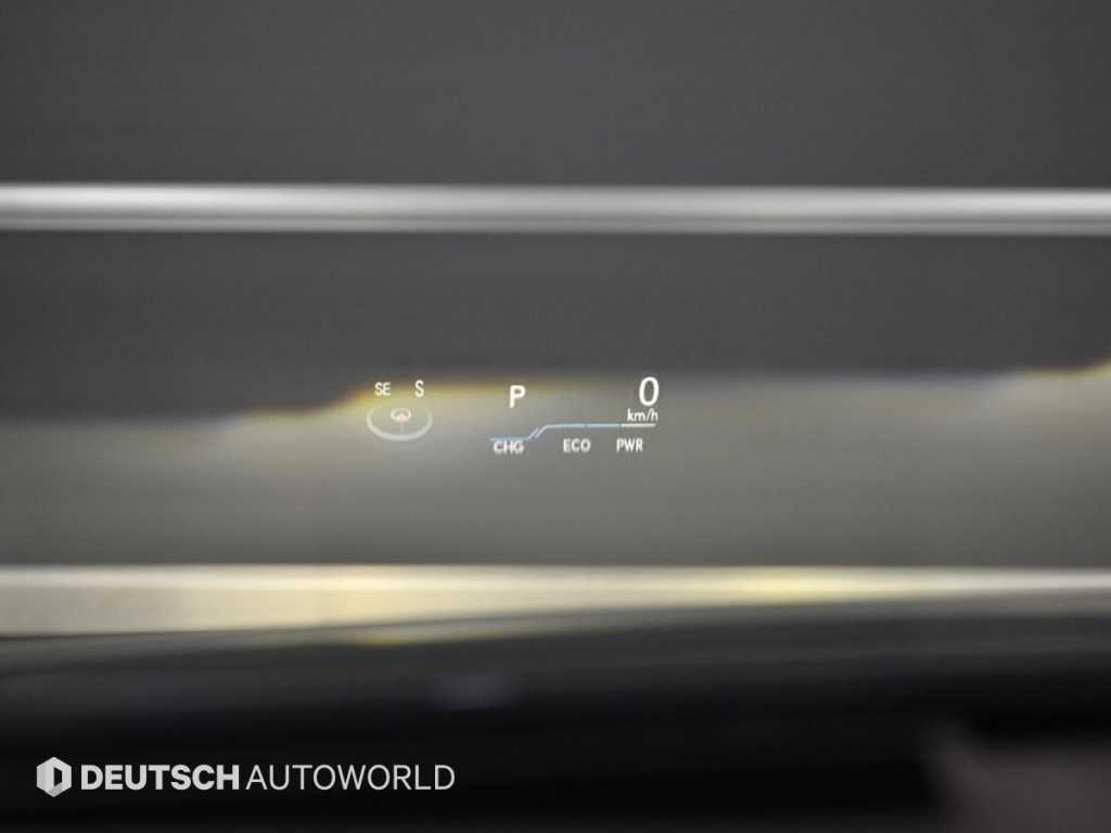 Lexus ES — photo 17