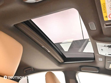 Lexus ES — photo 18