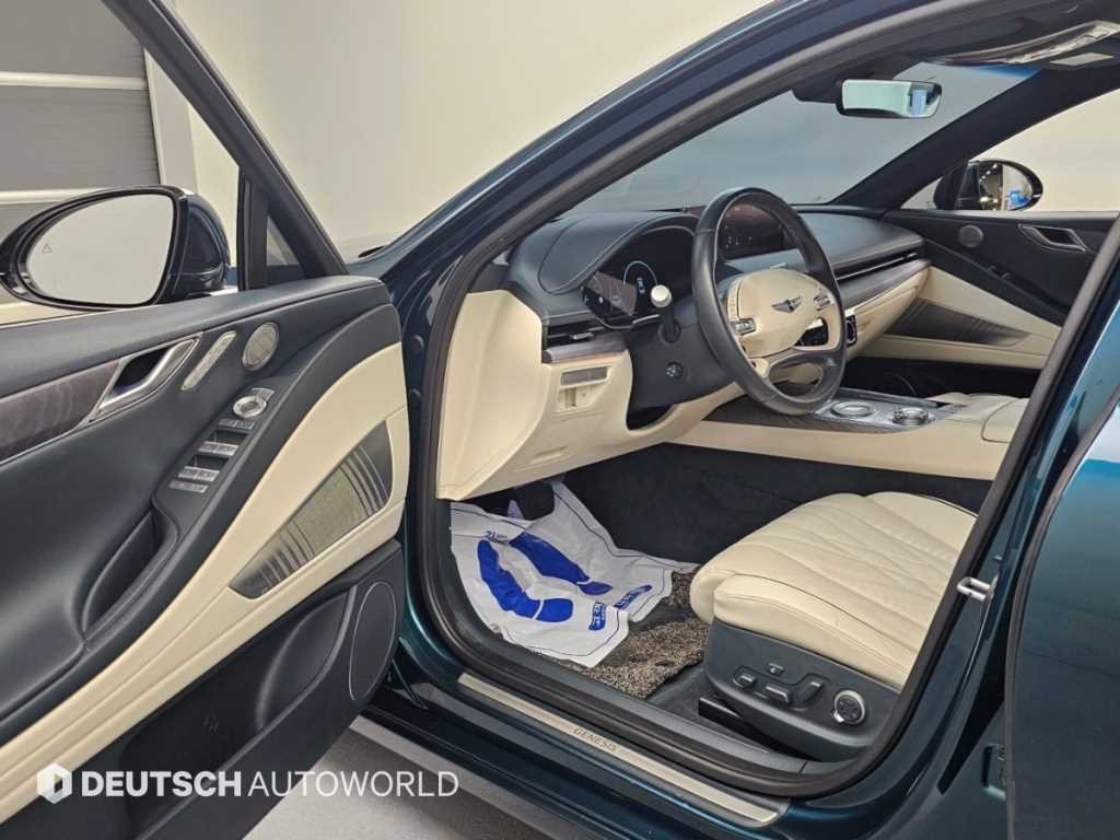 Genesis G80 — photo 11