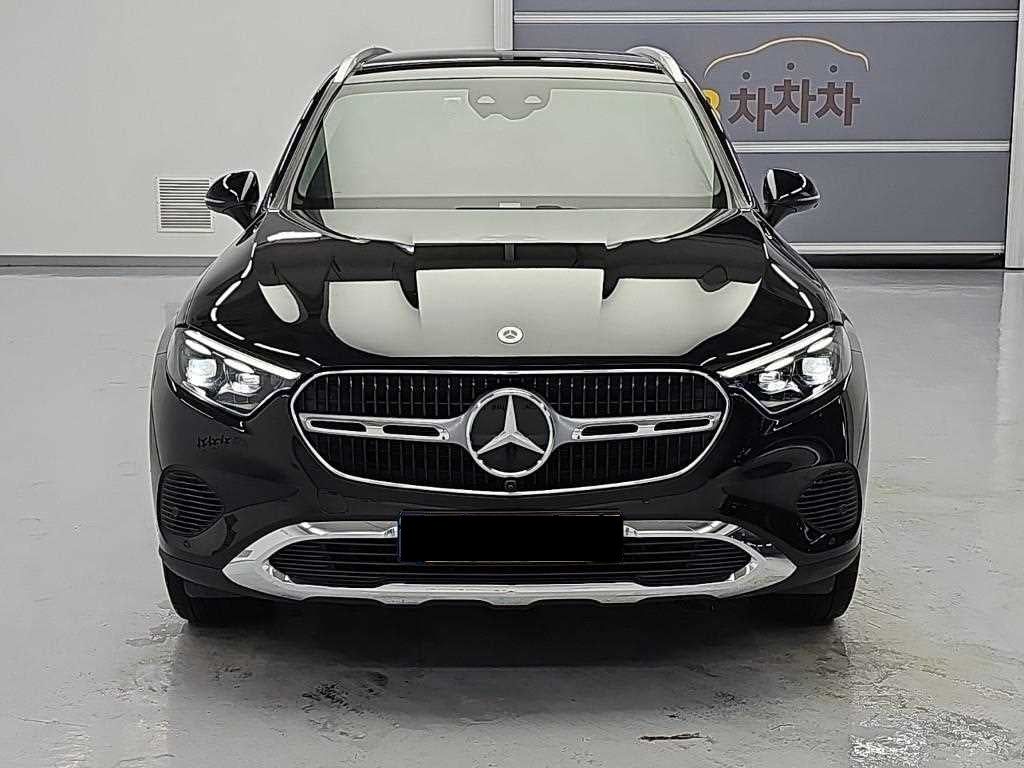 Mercedes-Benz GLC-Class — photo 02