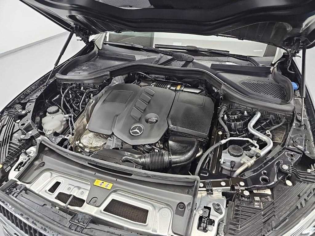 Mercedes-Benz GLC-Class — photo 05