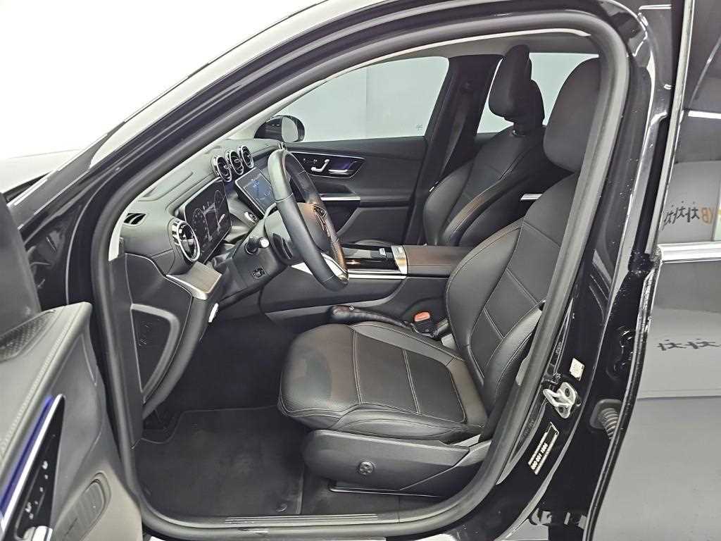 Mercedes-Benz GLC-Class — photo 11