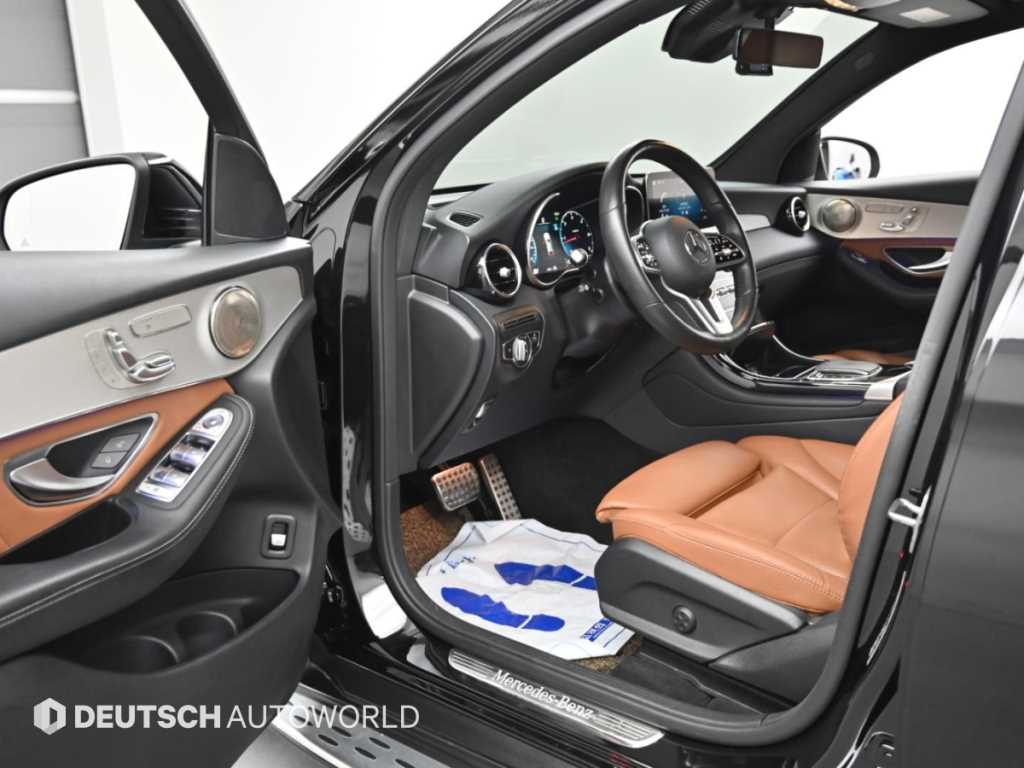 Mercedes-Benz GLC-Class — photo 11