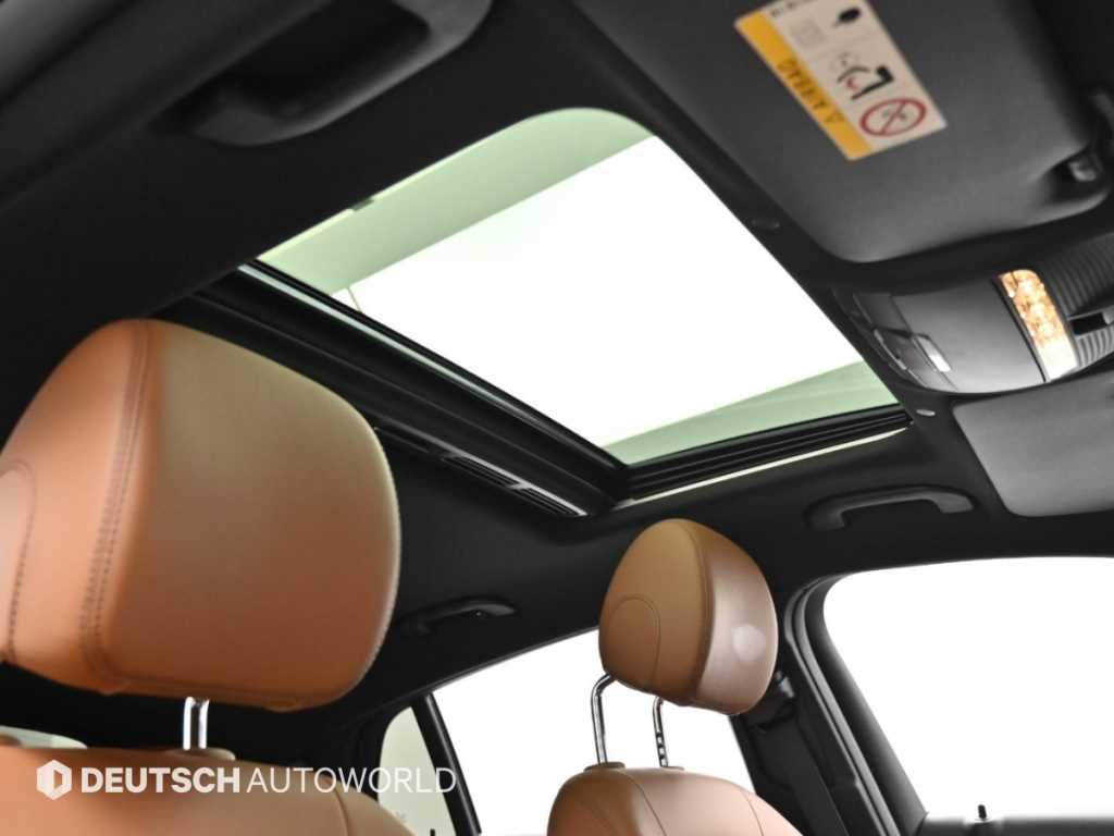 Mercedes-Benz GLC-Class — photo 18