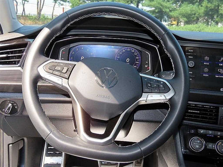 Volkswagen Jetta — photo 08
