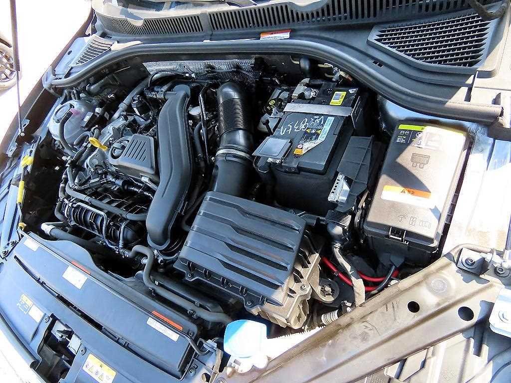 Volkswagen Jetta — photo 19