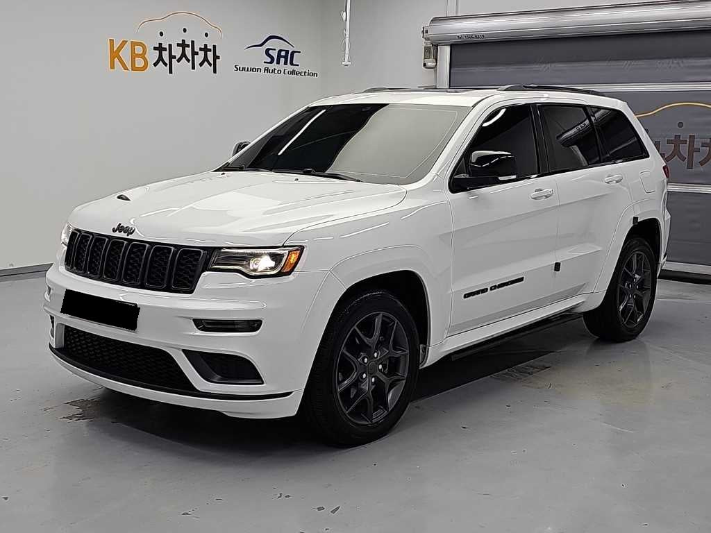 Jeep Cherokee — photo 01