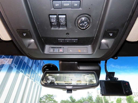 Cadillac Escalade — photo 13