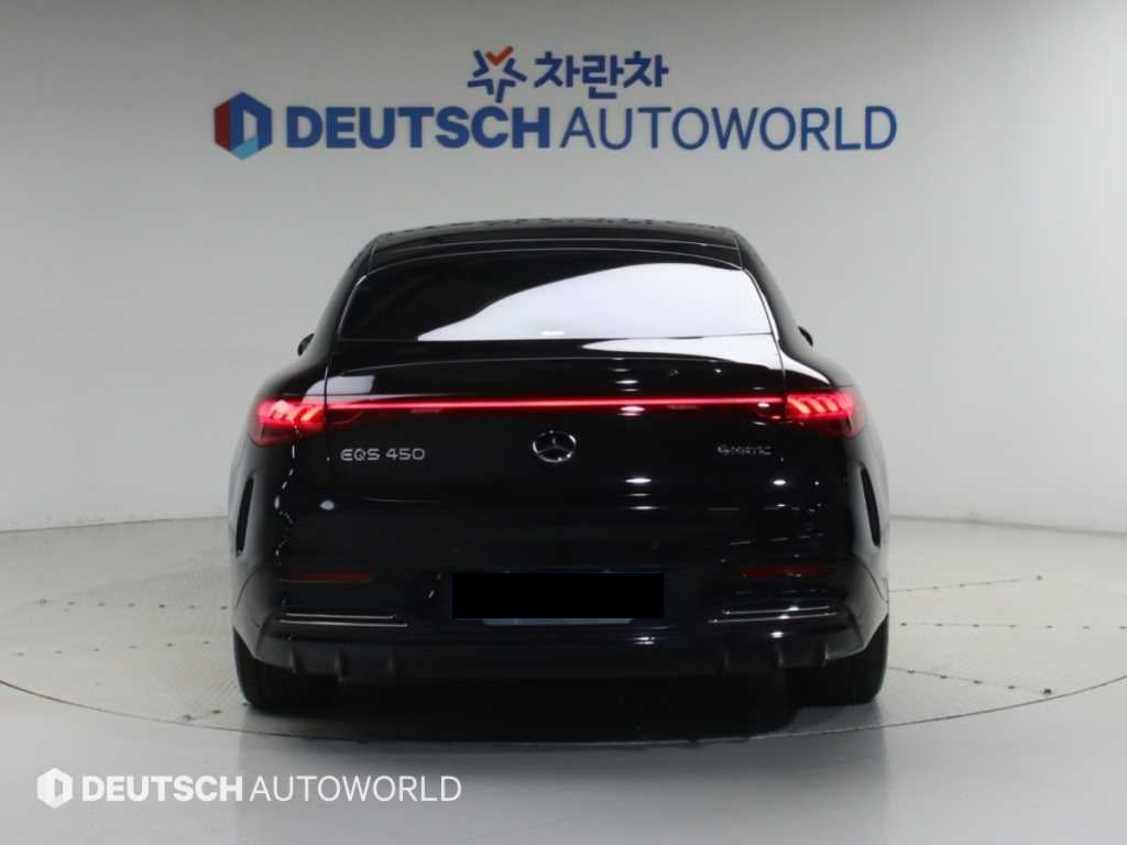 Mercedes-Benz EQS — photo 04