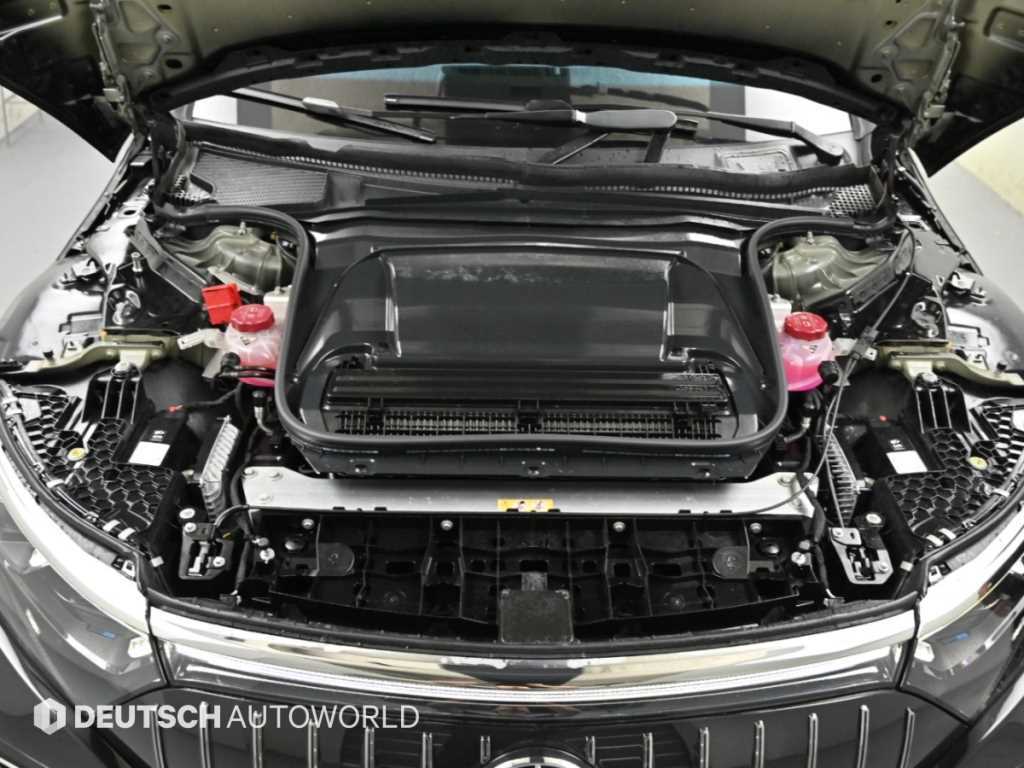 Mercedes-Benz EQS — photo 06