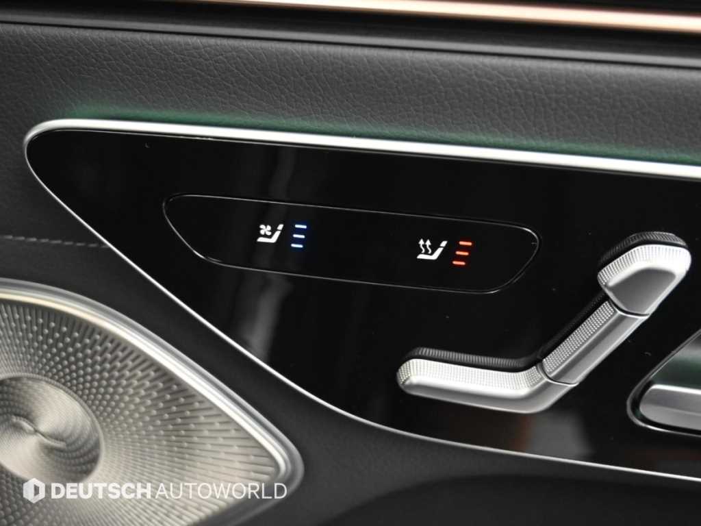 Mercedes-Benz EQS — photo 16