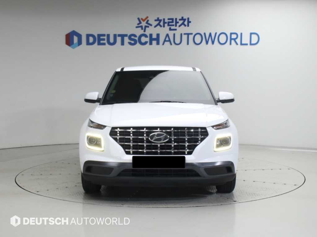 Hyundai Venue — photo 03