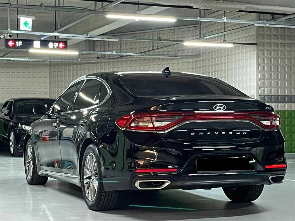 Hyundai Grandeur — photo 02