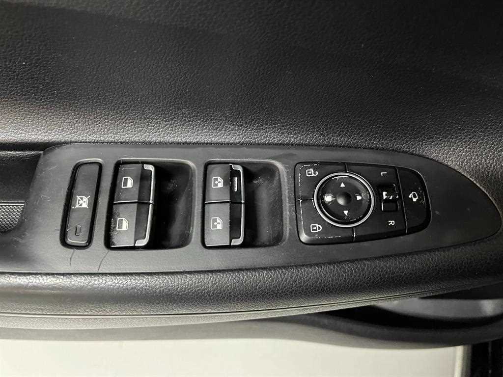 Hyundai Grandeur — photo 13