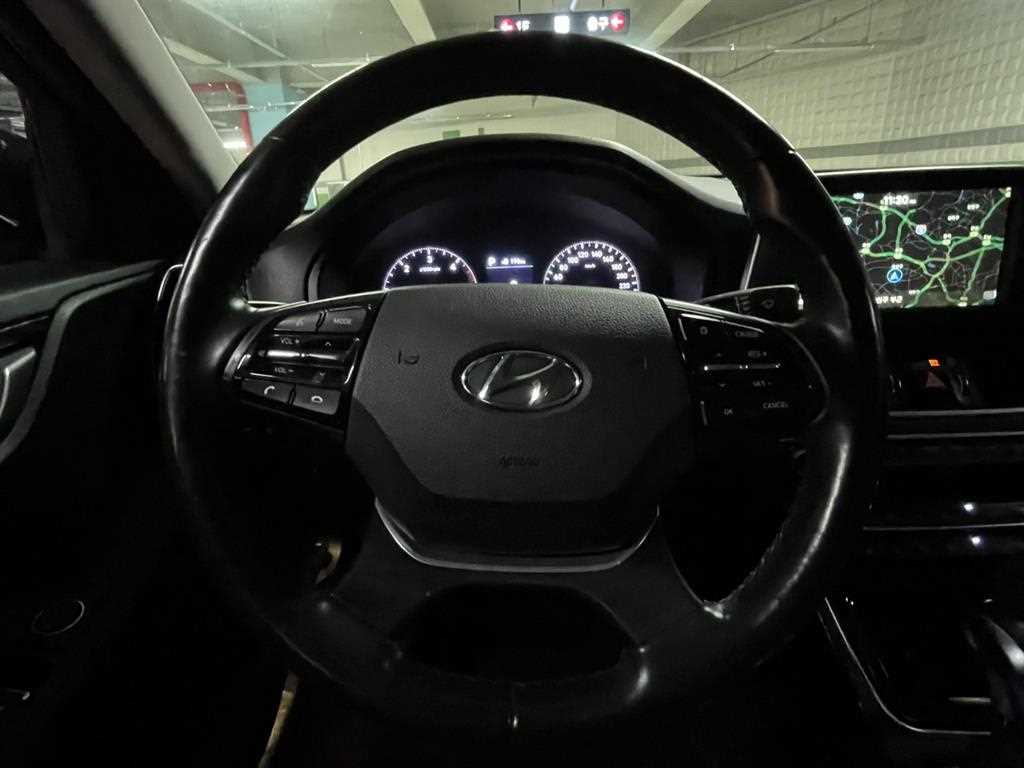 Hyundai Grandeur — photo 17