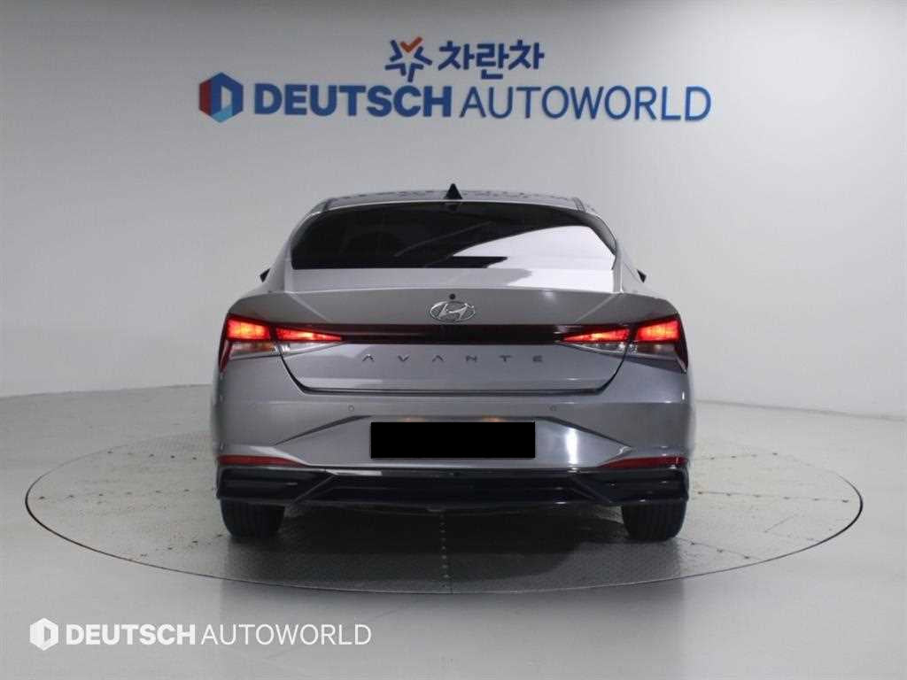 Hyundai Avante — photo 04