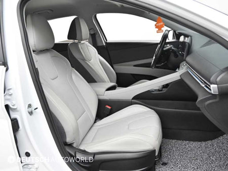 Hyundai Avante — photo 09