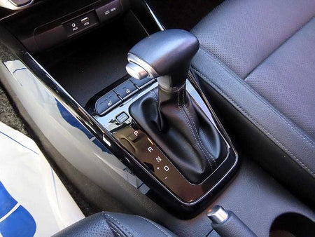 Kia Stonic — photo 10