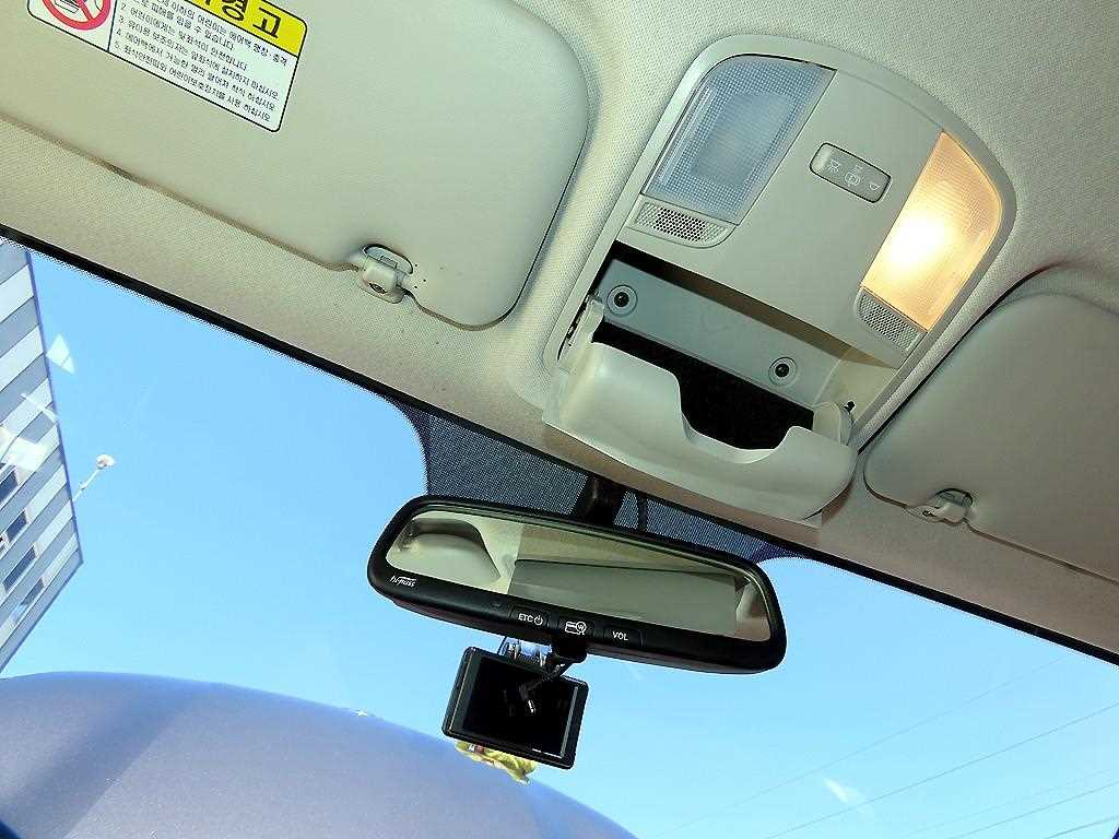 Kia Stonic — photo 17
