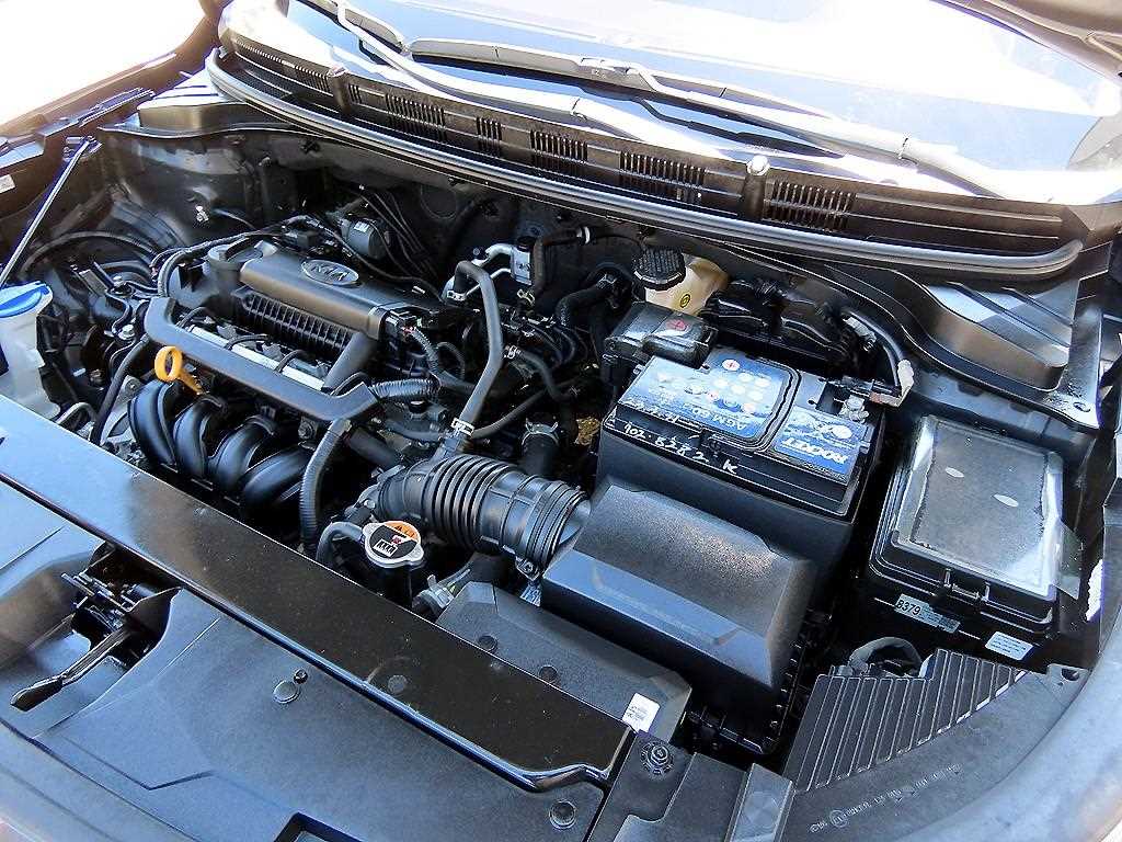 Kia Stonic — photo 19