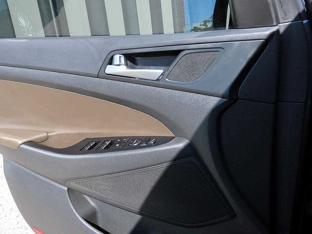 Hyundai Tucson — photo 11