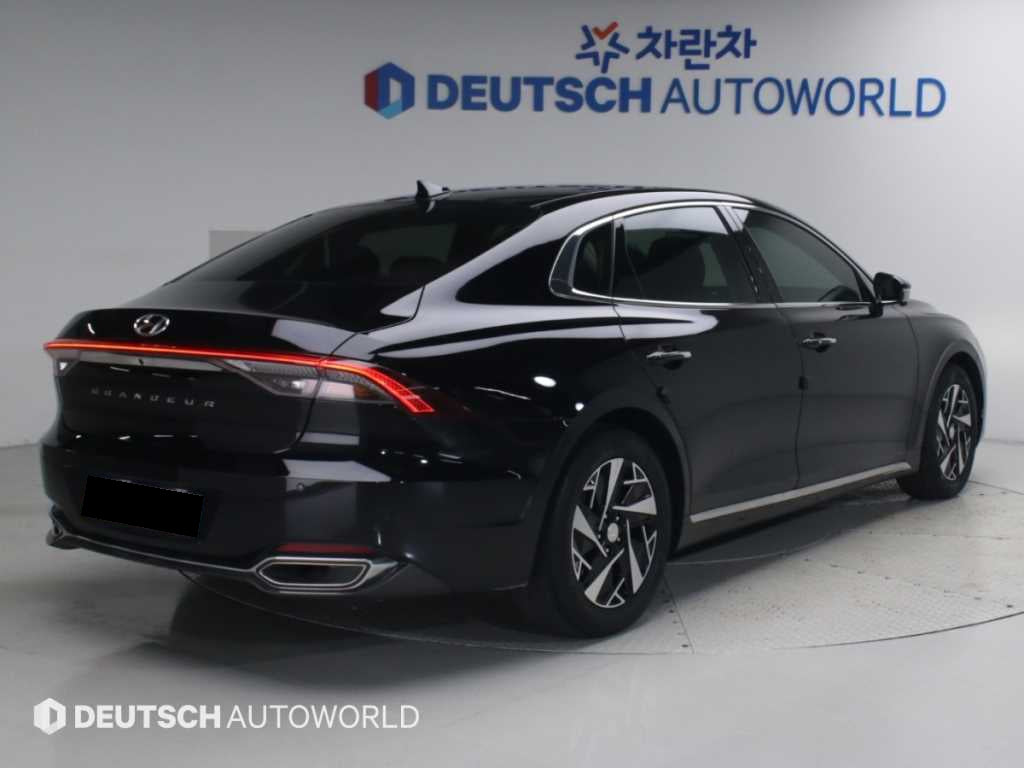 Hyundai Grandeur — photo 02