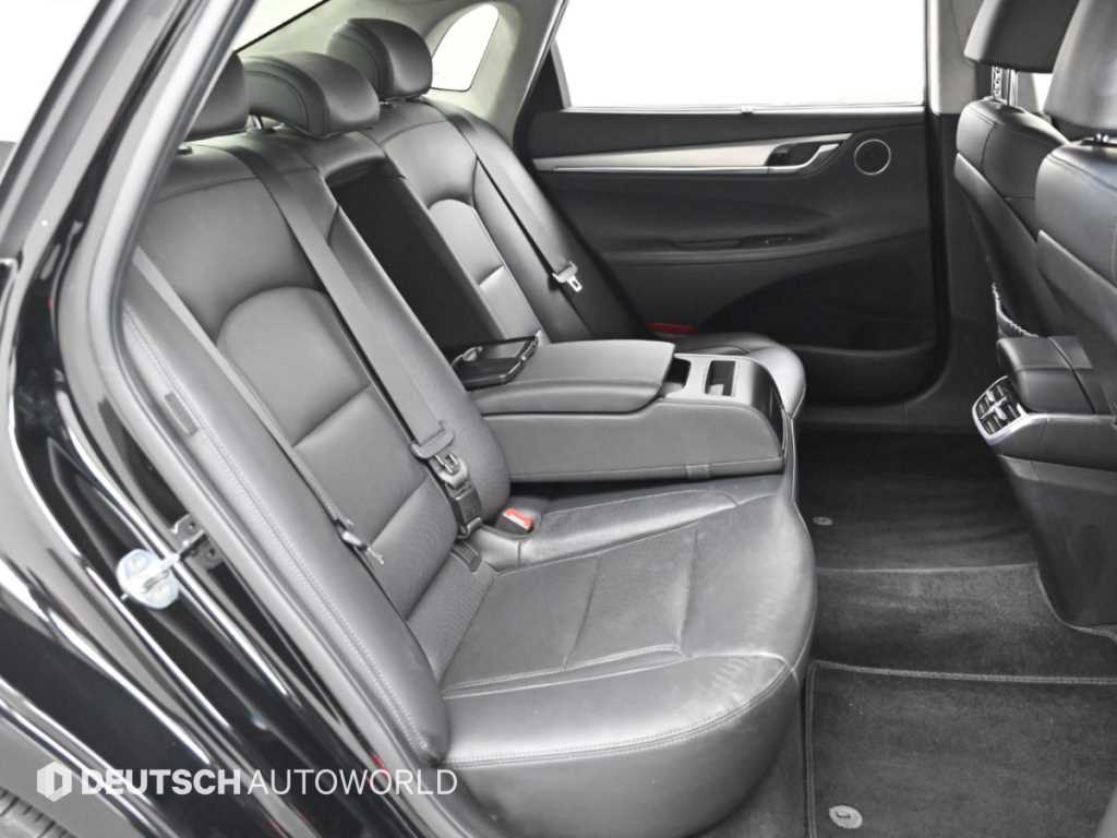 Hyundai Grandeur — photo 12