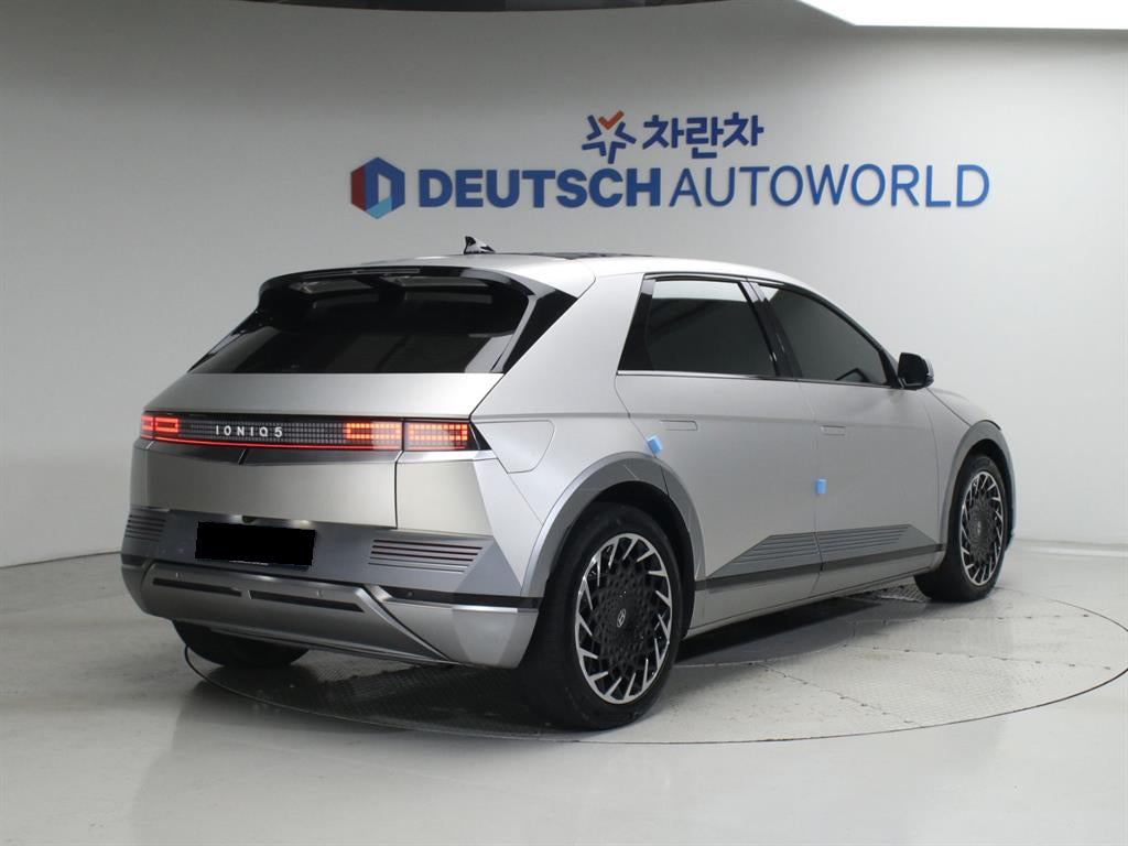 Hyundai Ioniq5 — photo 02